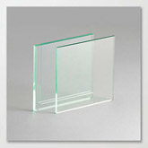 Fensterreinigung von Acrylglas